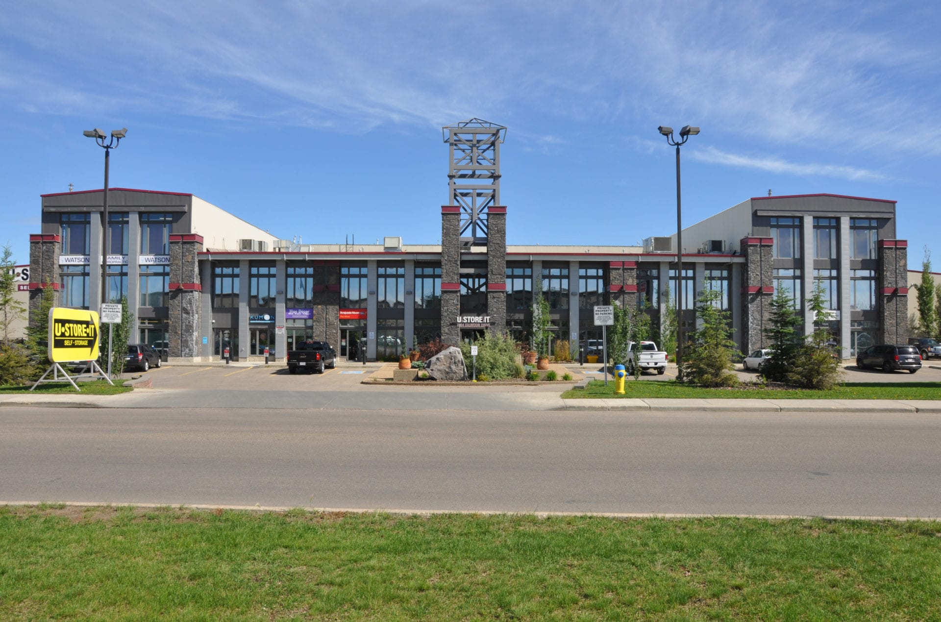 vans store south common